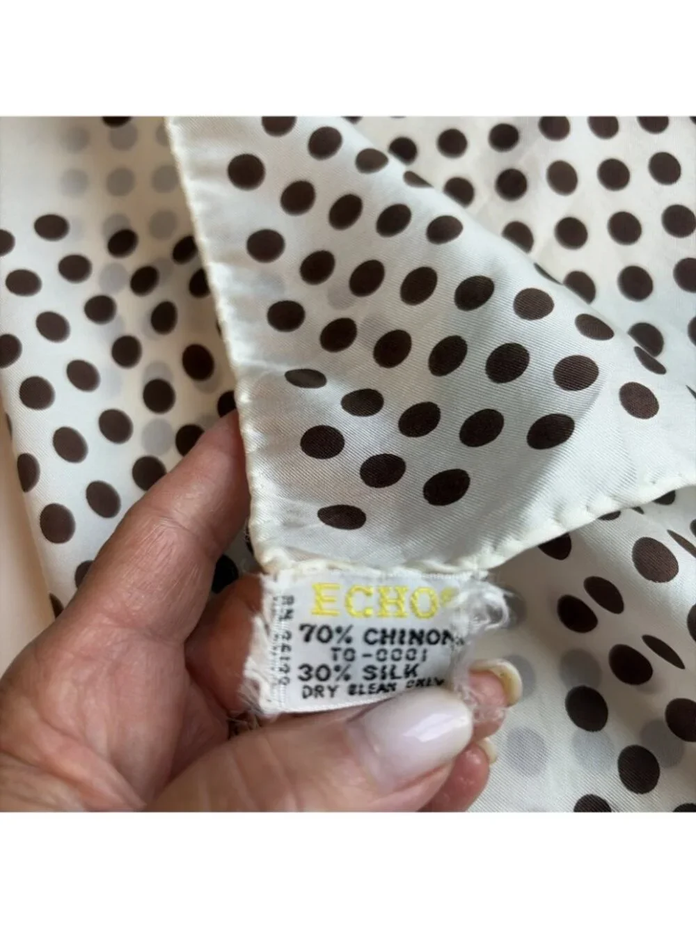 Vintage Echo 100% Silk Scarf 46 X 15